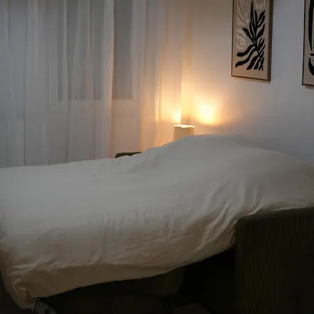 Cozy With Self Check-in Apartment