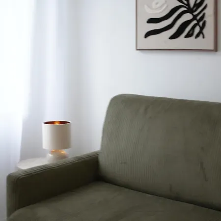 Cozy With Self Check-in Apartment *
