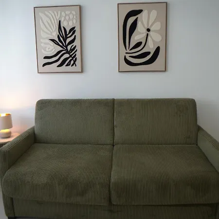 Cozy With Self Check-in Apartment