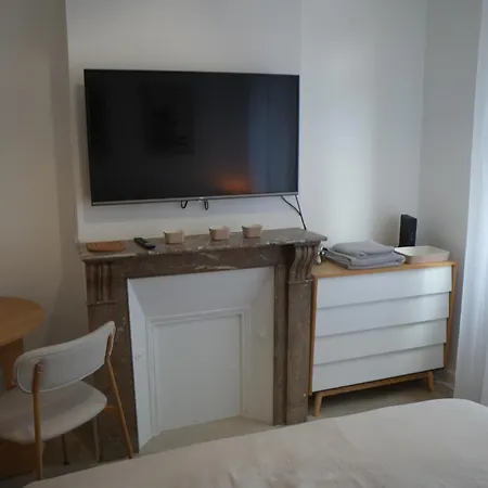 Cozy With Self Check-in Apartment *